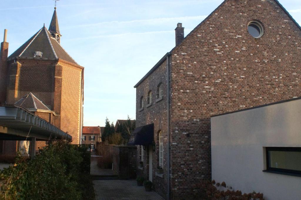 Hotel Boomgaard Lanaken Exterior photo
