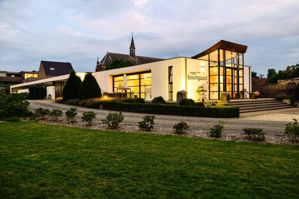 Hotel Boomgaard Lanaken Exterior photo