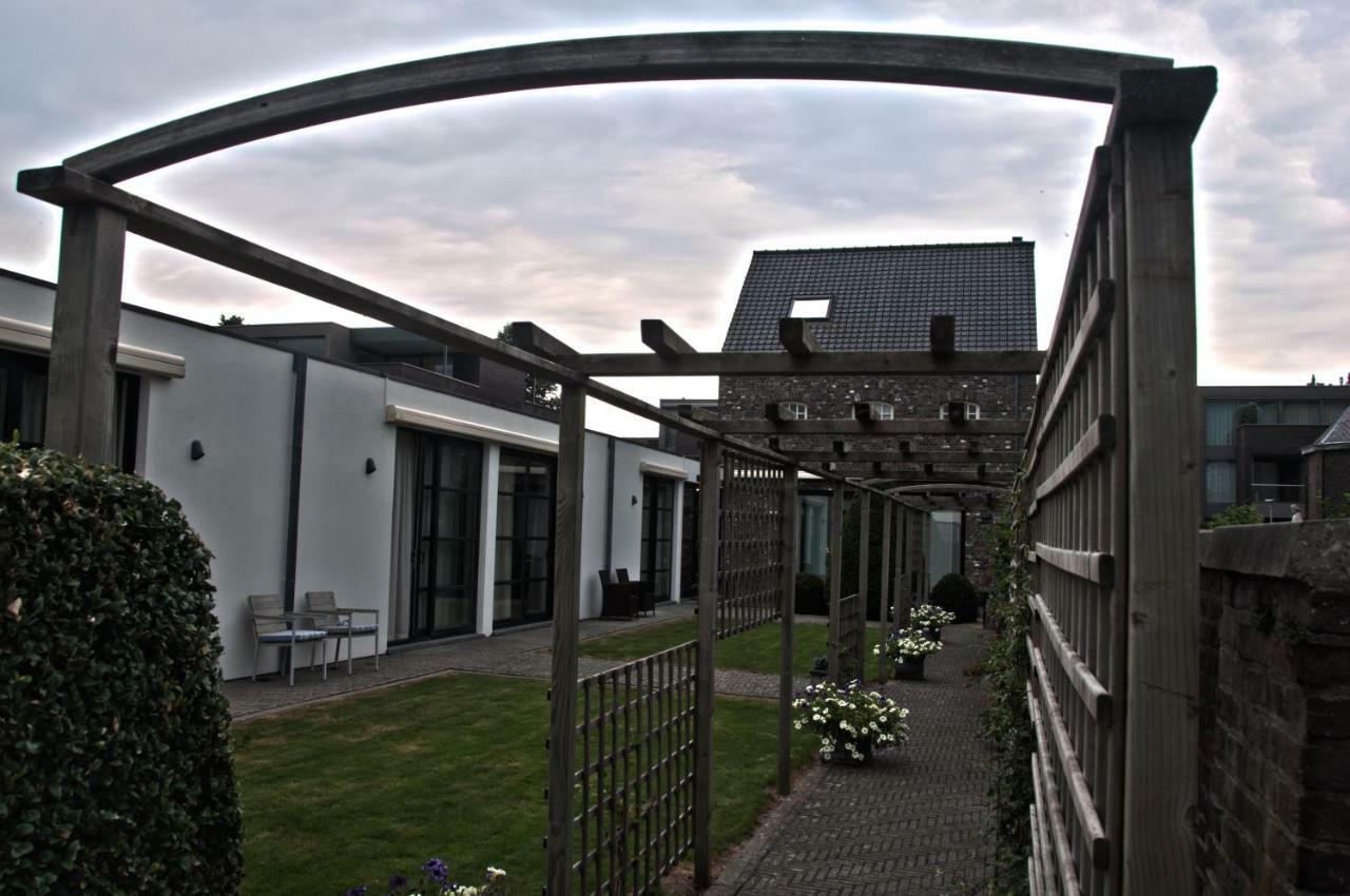 Hotel Boomgaard Lanaken Exterior photo